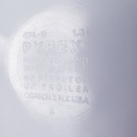 Vintage Pyrex Forest Fancies 474 Casserole Dish 1.5L - Picture 3 of 3